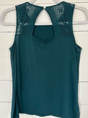 Loft Teal Sleeveless Top, Lace Front, Solid Back W/Keyhole. Size XS.
